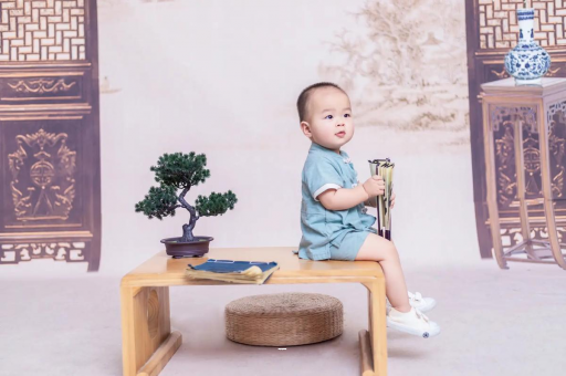 岑溪蜡笔小新美伢怀孕