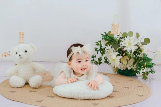 岑溪宝宝多大攒肚